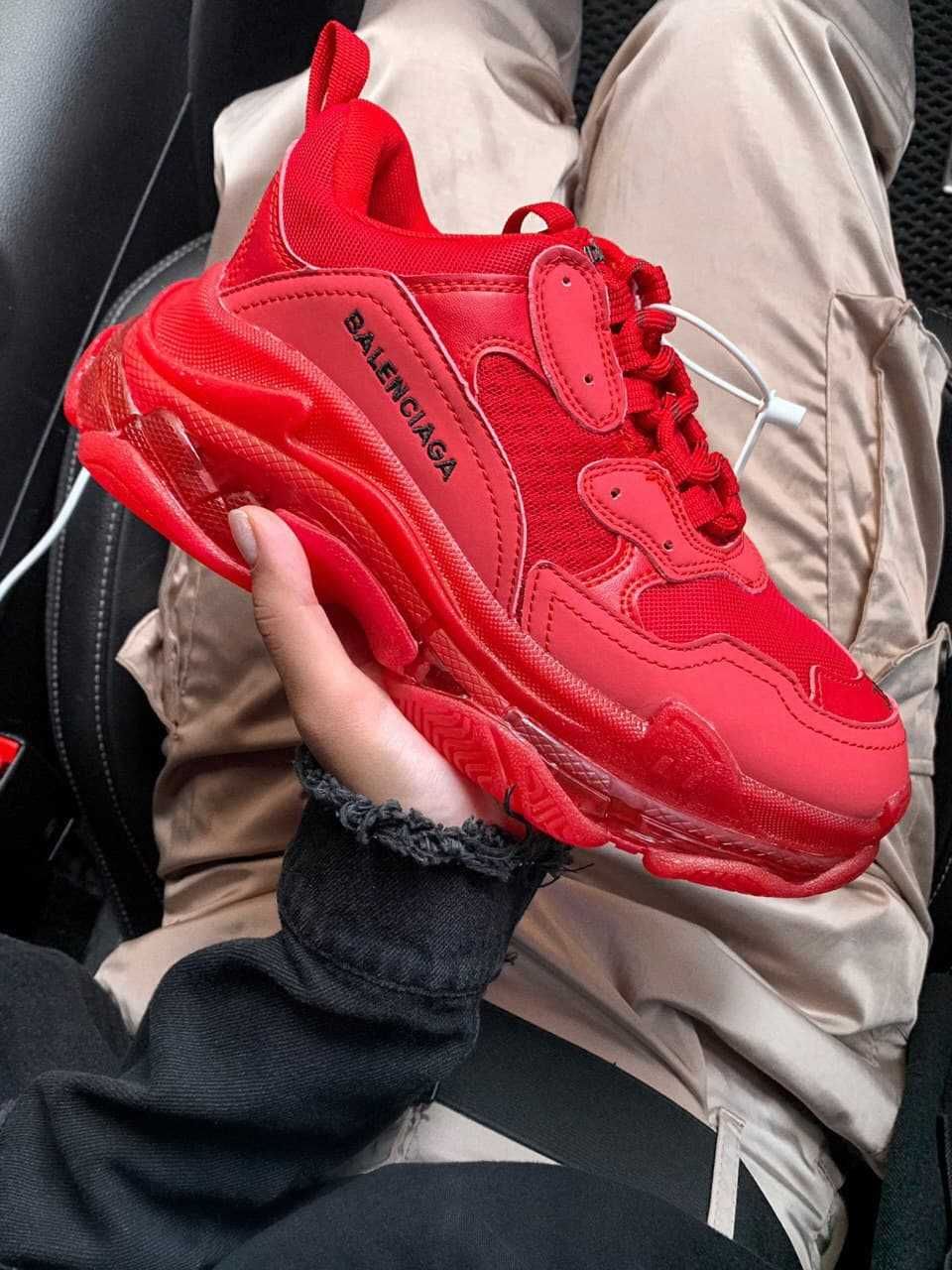 Balenciaga Triple S red