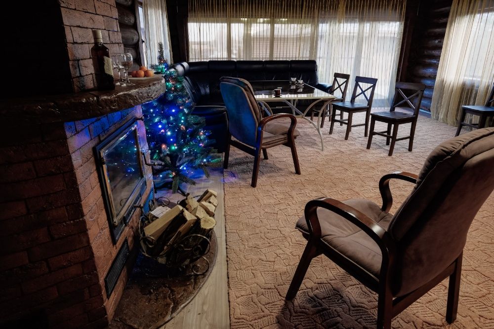 Оренда будинка дома с бассейном у реки с территорией посуточно у реки