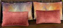Almofada 40×30 lisa de veludo com enchimento