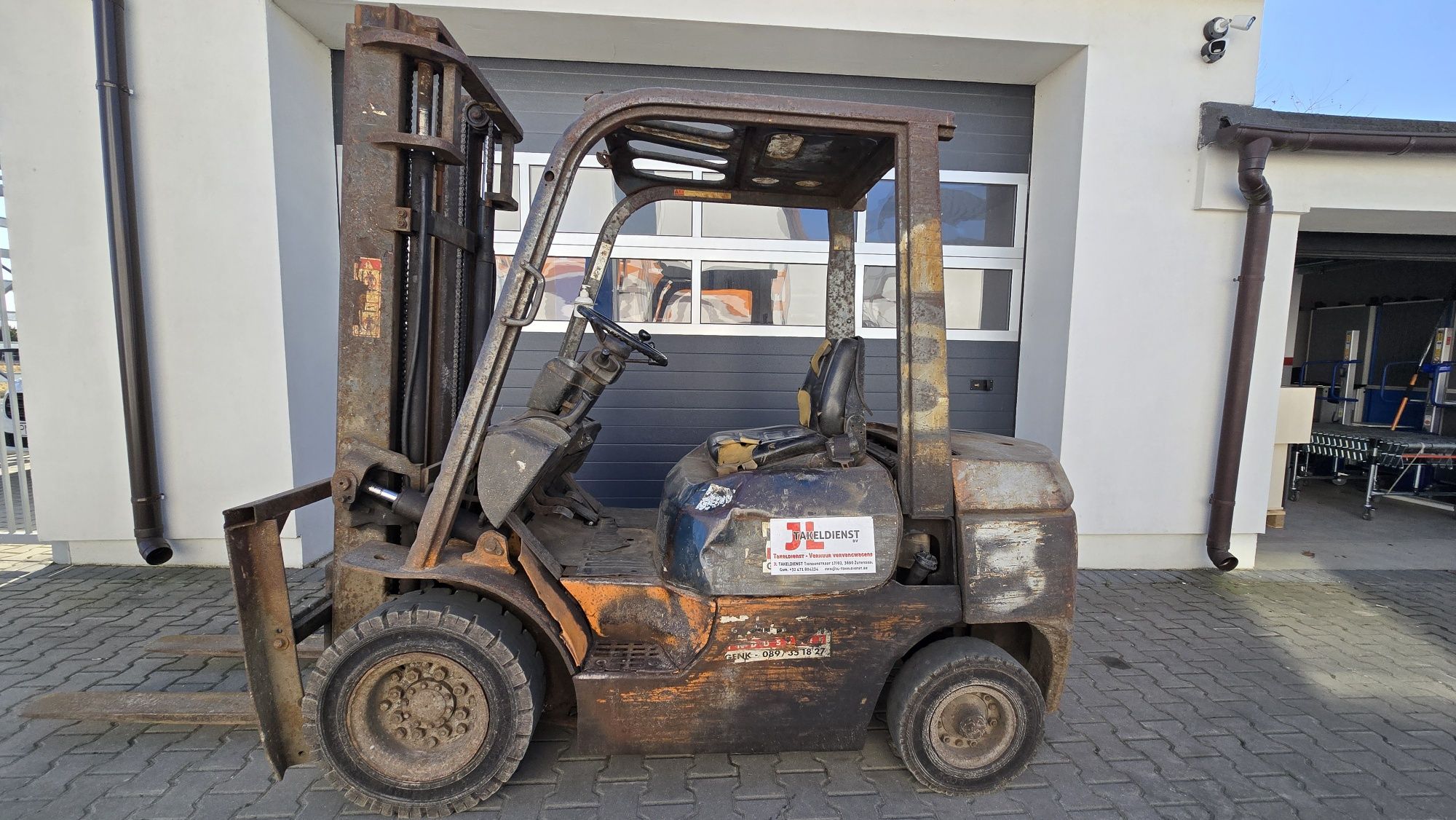 Wózek widłowy toyota 7  2,5 t udźwig sprowadzony Diesel