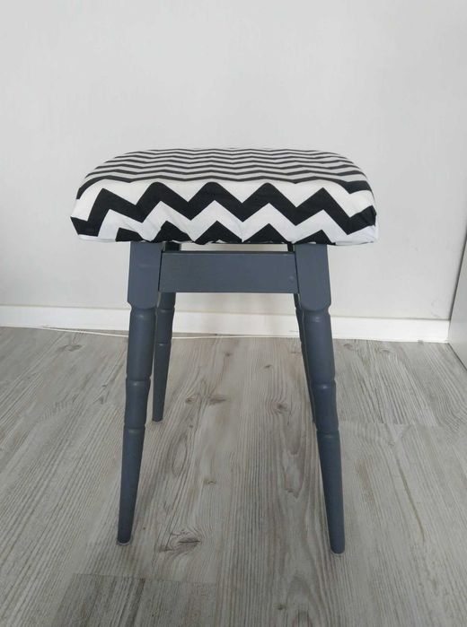 taboret PRL odrestaurowany