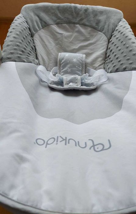 Дитяча коляска-гойдалка з вібрацією Nukido крісло шезлонг Стан нового!