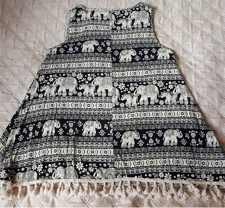 Bluzka na ramiączkach w słonie unika