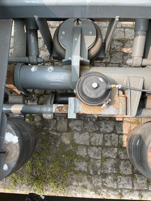 Semi Reboque Porta Contentores