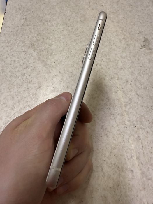 Продам iPhone 11/7 iCloud заблокирован