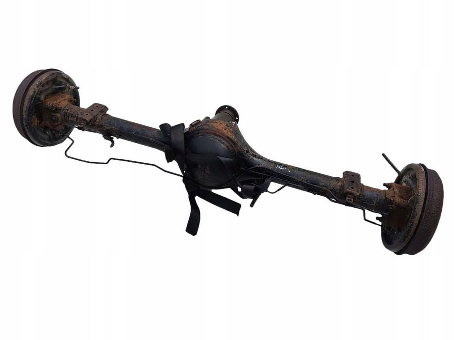 most tył tylny isuzu d-max i 3.0 td 4jj1 2002-2007