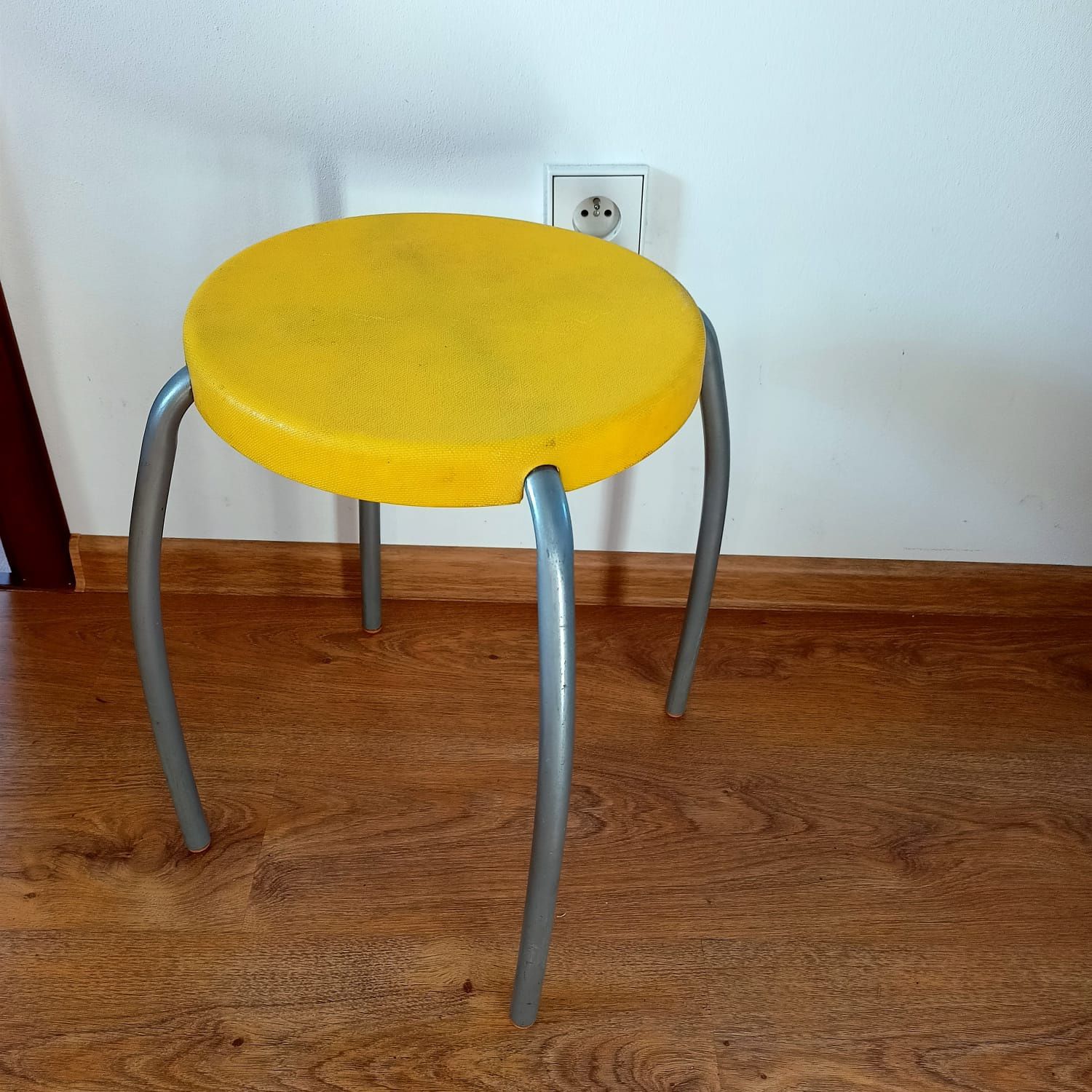 Taboret kuchenny