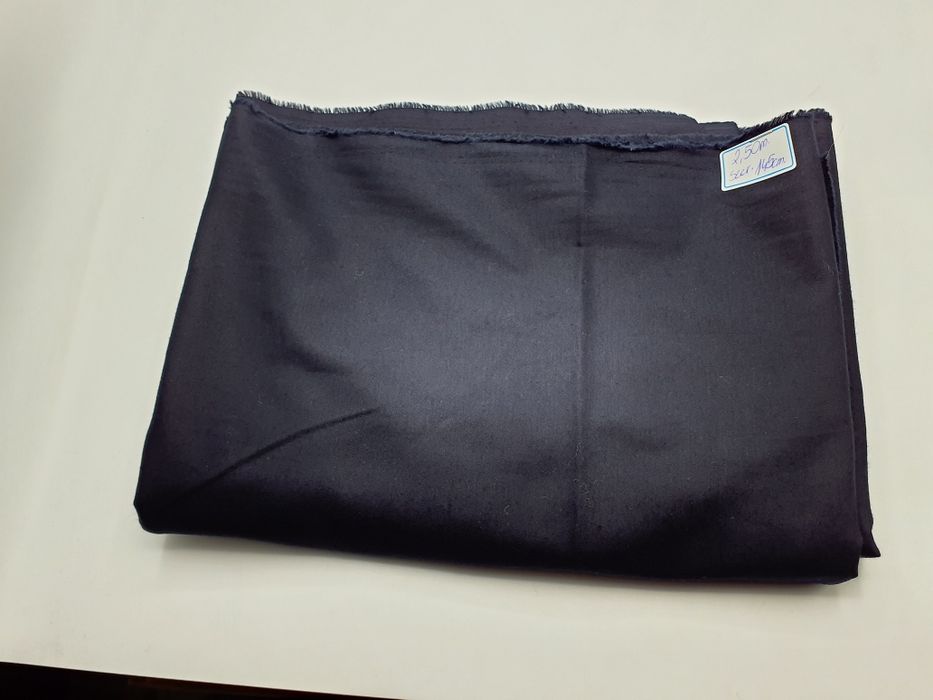 Tkanina granatowa kupon 2,50 m.x 145 cm.Promocja