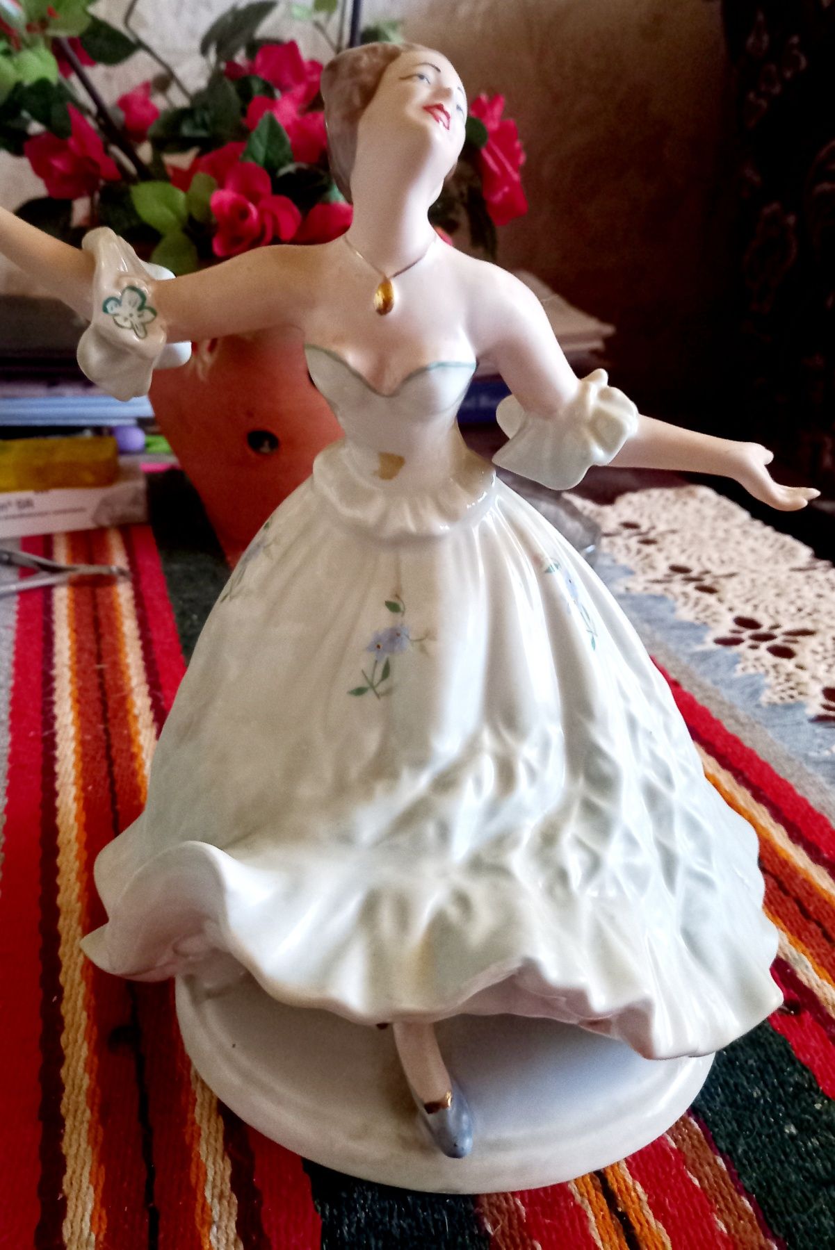Figurka baletnicy