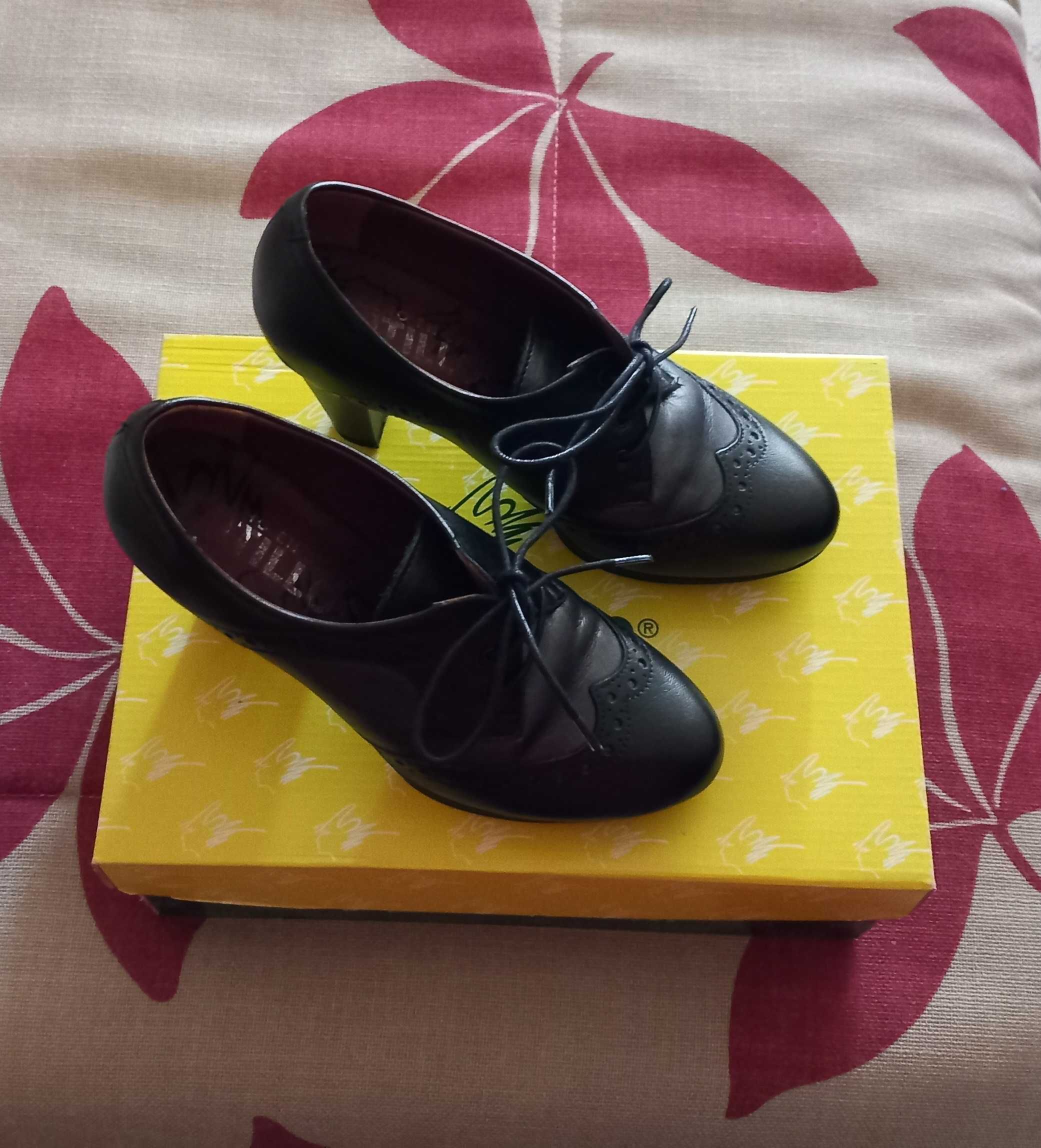 Sapatos diversos