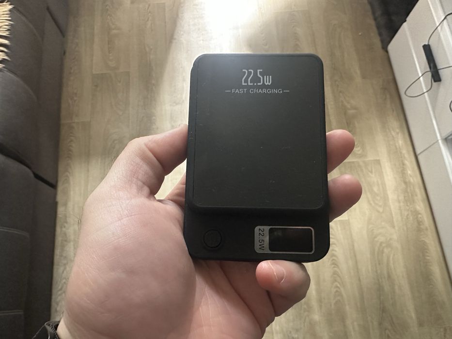 Магнитная , Быстрая , Беспроводная зарядка-павербанк