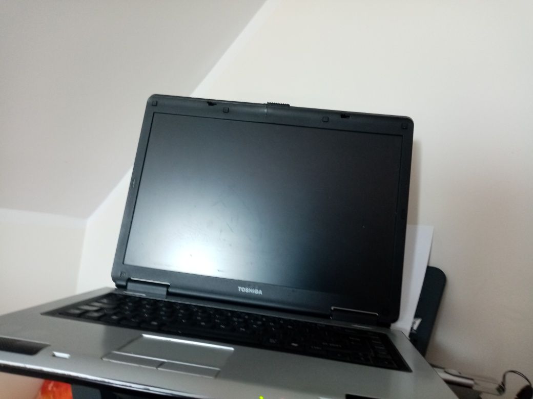 Laptop Toshiba Satellite L40-13g