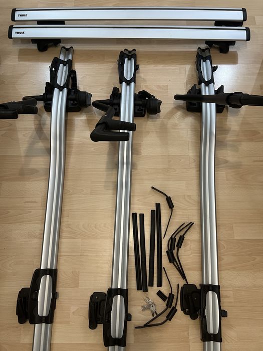 Bagażnik rowerowy dachowy Thule.