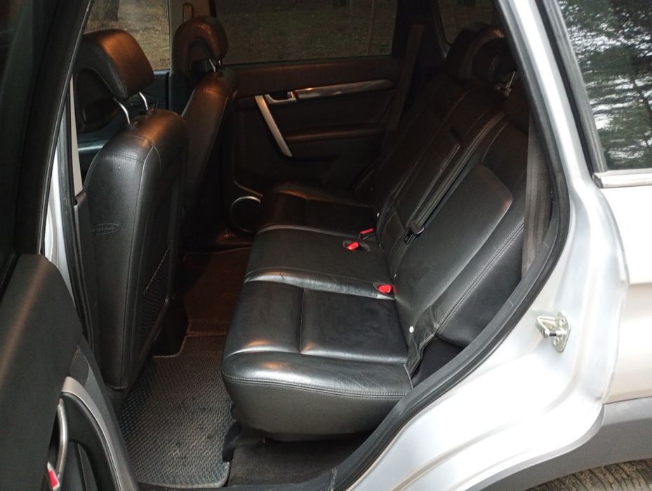 Chevrolet Captiva C100 2.0D