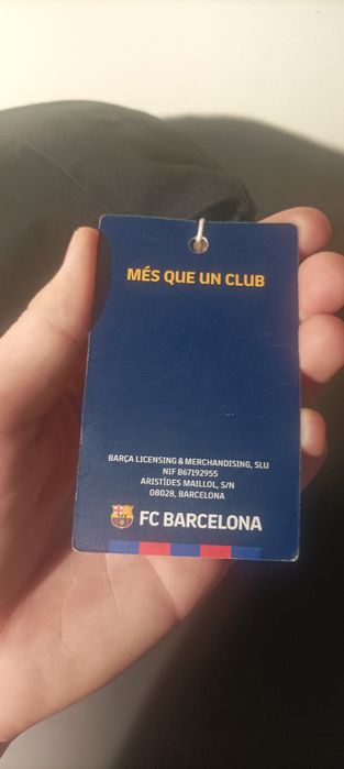 Orginalna czaapka fc Barcelony ze stadionu Camp Nou