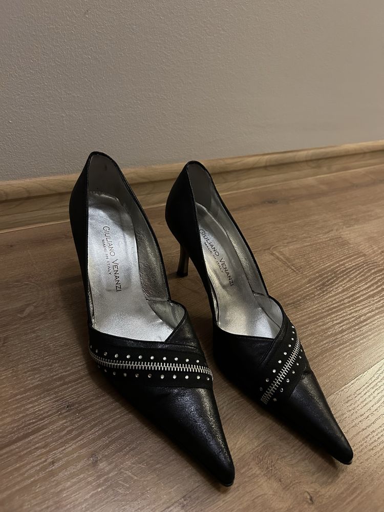 Buty na obcasie Giuliano Venanzi rozmiar 40