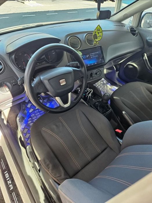 Seat Ibiza 1.2TDI em ótimo estado