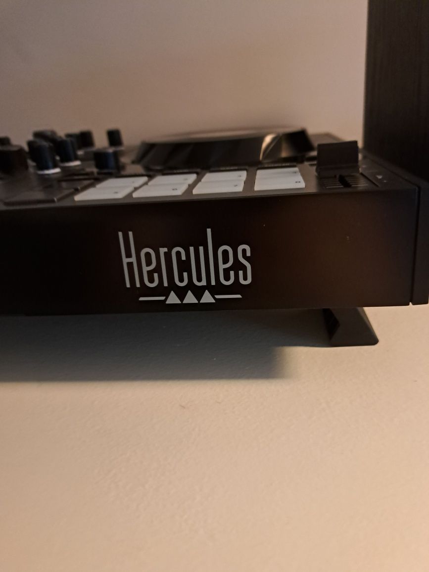 Herkules djcontrol inpulse 500. 2- kanałowy kontroler dj