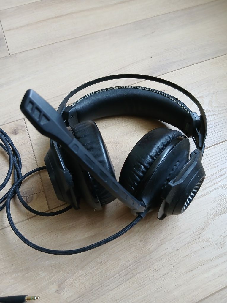 Продам ігрові навушники HYPERx