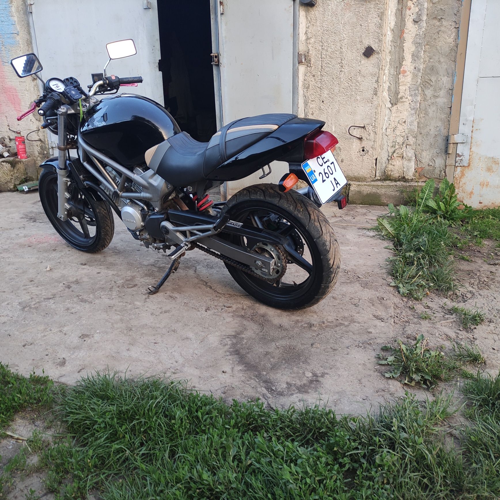 Honda vtr250 niked