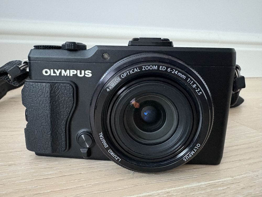 Aparat Olympus XZ-2