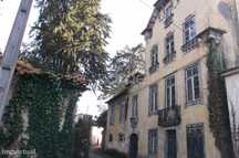 Quinta com edifício em ruinas e terreno com 14666 m2