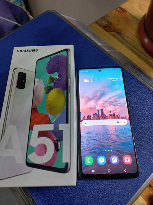Телефон Самсунг А 51