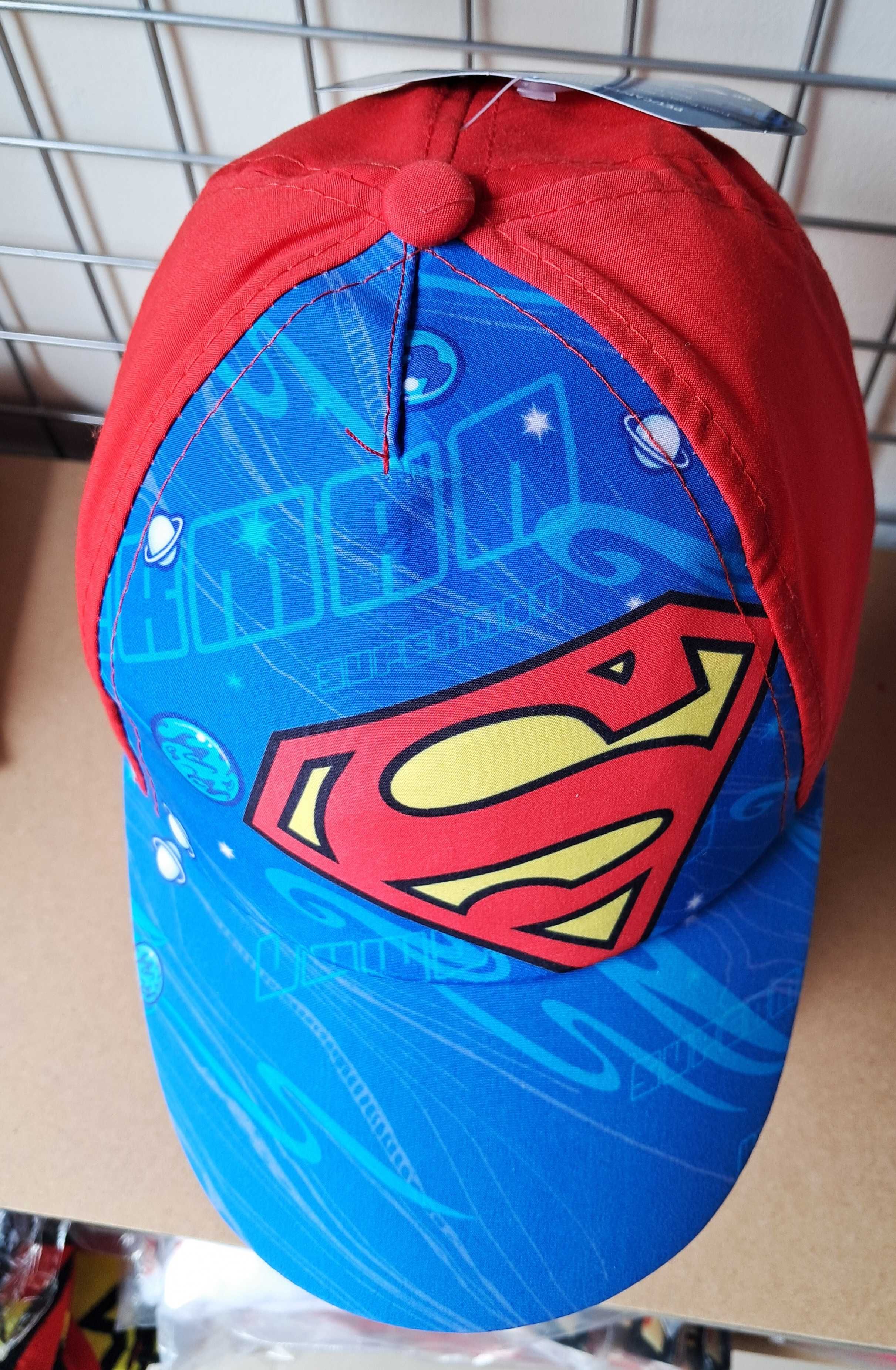 Czapka z daszkiem z ochroną UV 56cm Superman czerwona 7+