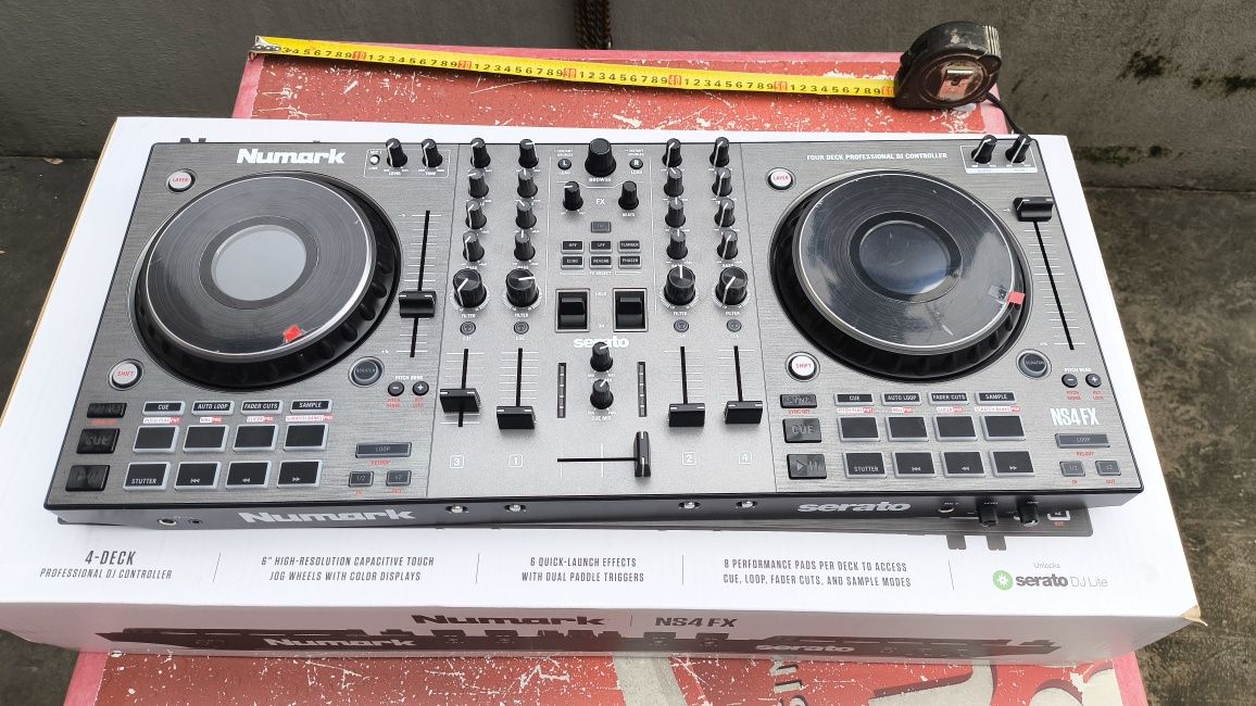 Numark NS4FX nova