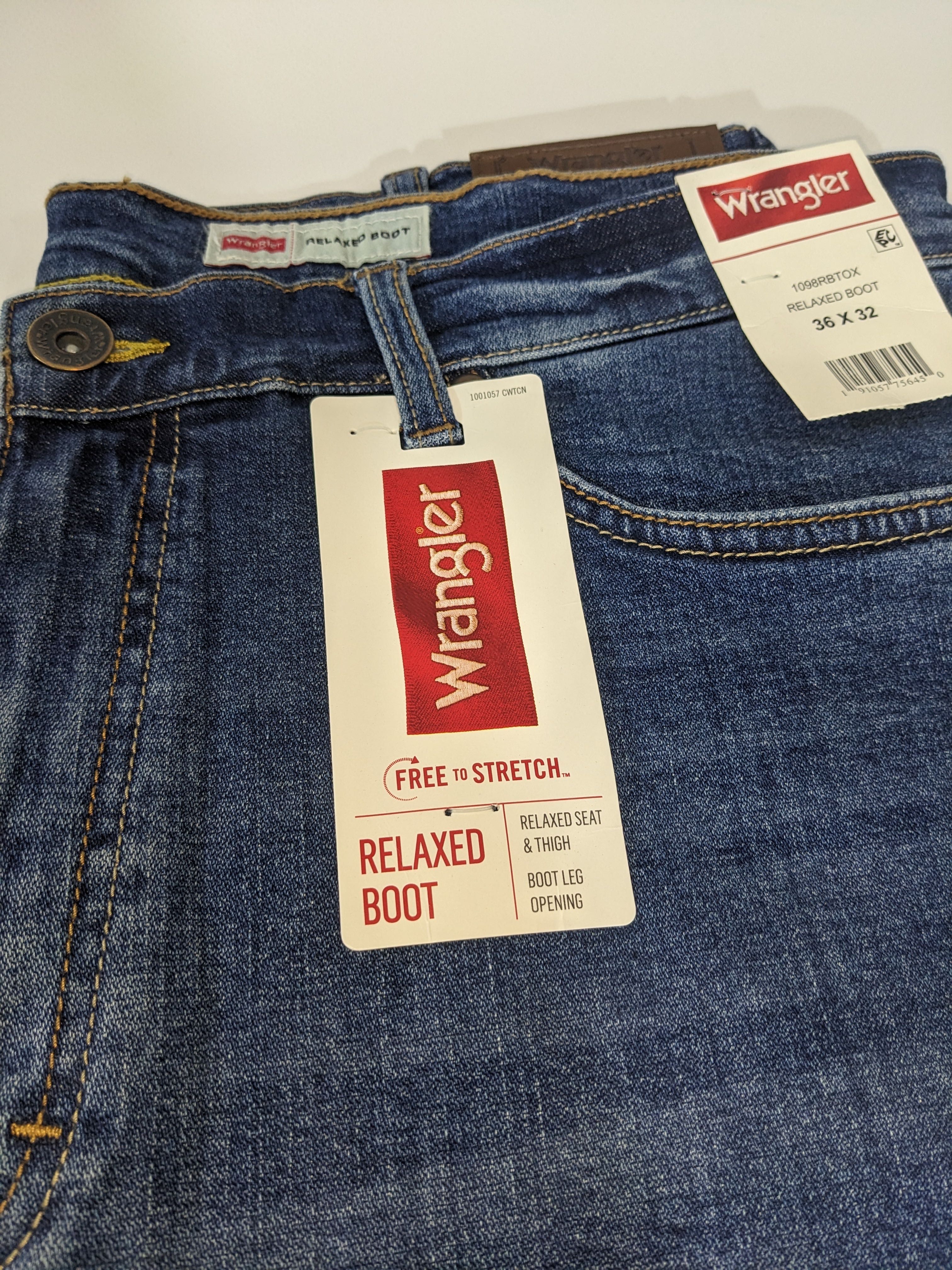 Класичні чоловічі джинси Wrangler Relaxed Fit 38 розмір