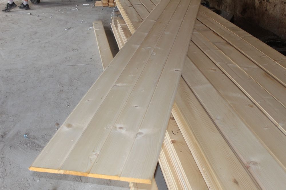 Deska elewacyjna 1,5cm x 13cm x 3,4,5 metrow podbitka boazeria swierko