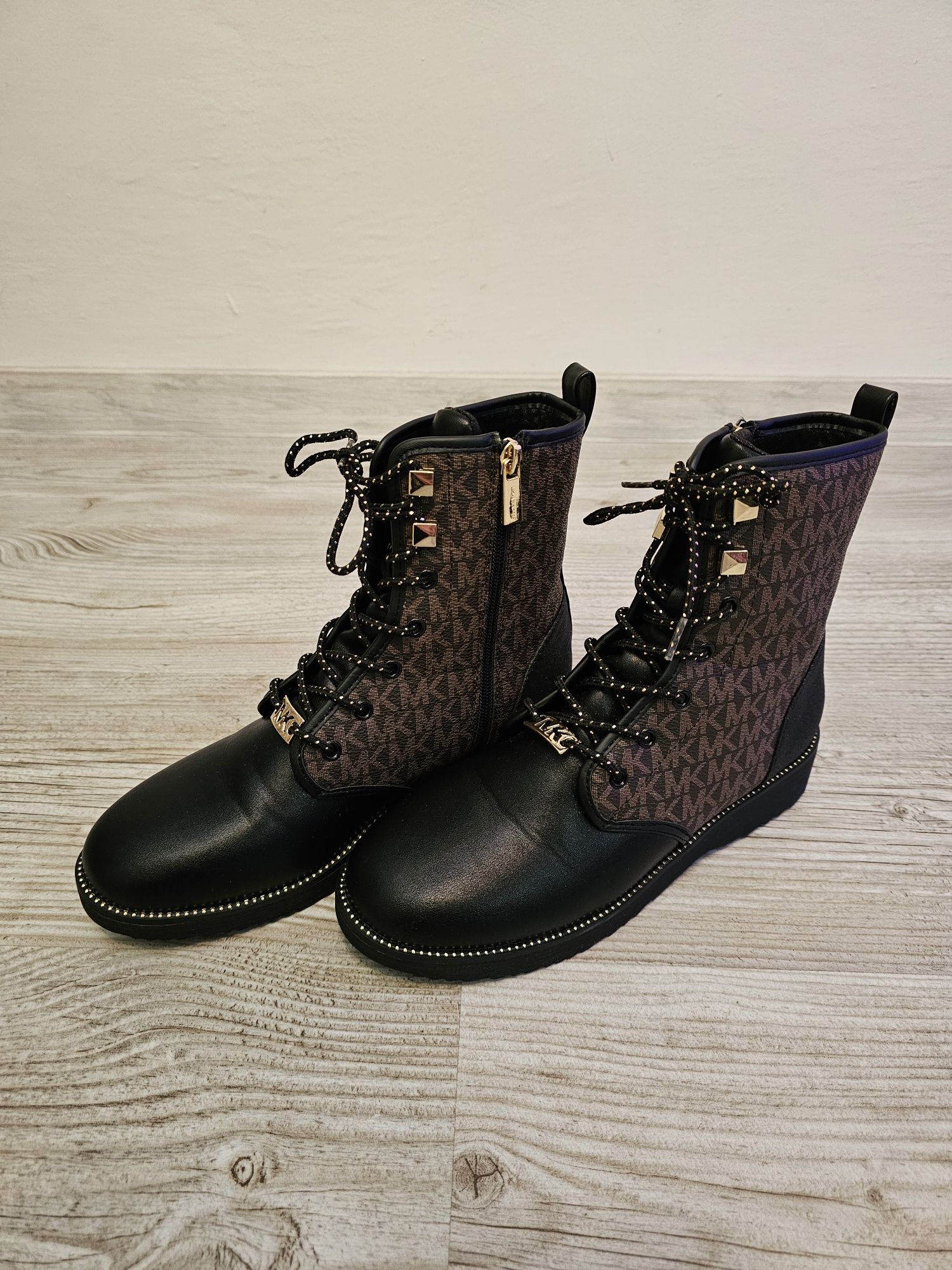 Buty dziecięce Michael Kors