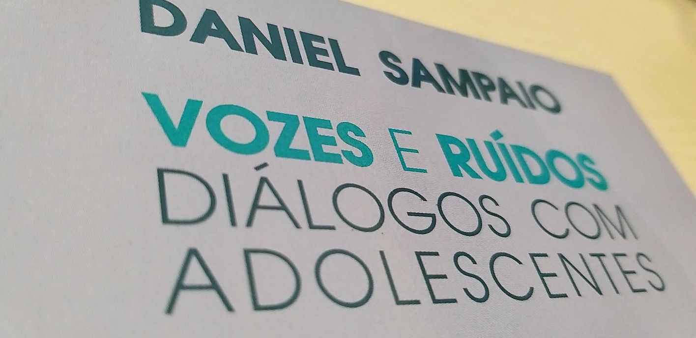 Vozes e Ruídos de Daniel Sampaio.