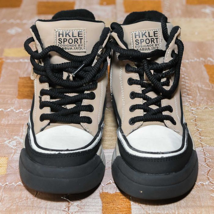 Стильні, якісні та зручні чоботи хайтопи, р.35, 21,5 см