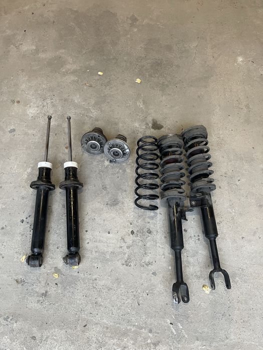 Армотизатори bmw f10 передні і задні