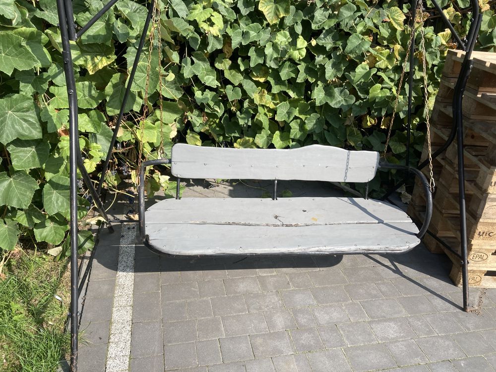 Huśtawka ogrodowa metalowa