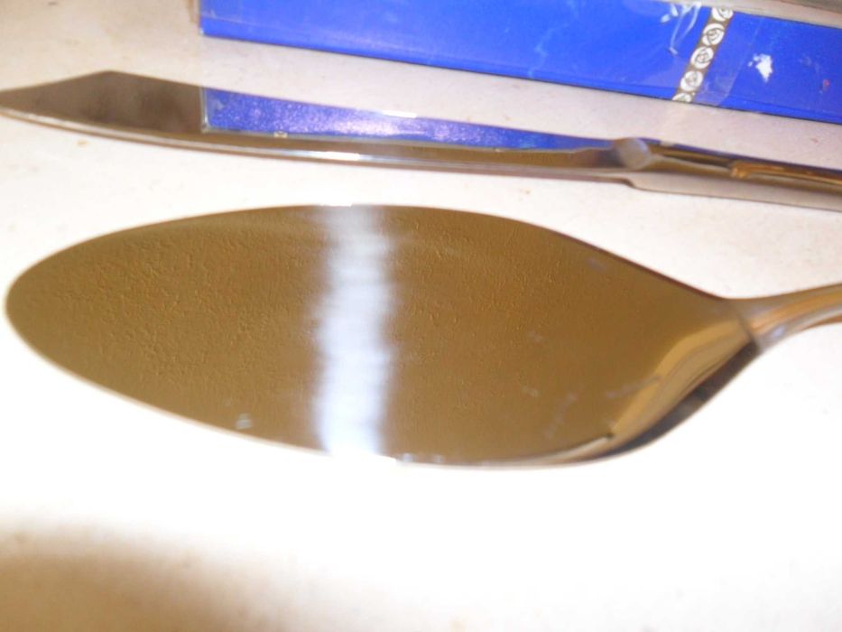 Faca e Espátula inox e ouro 24K GOTTINGHEN