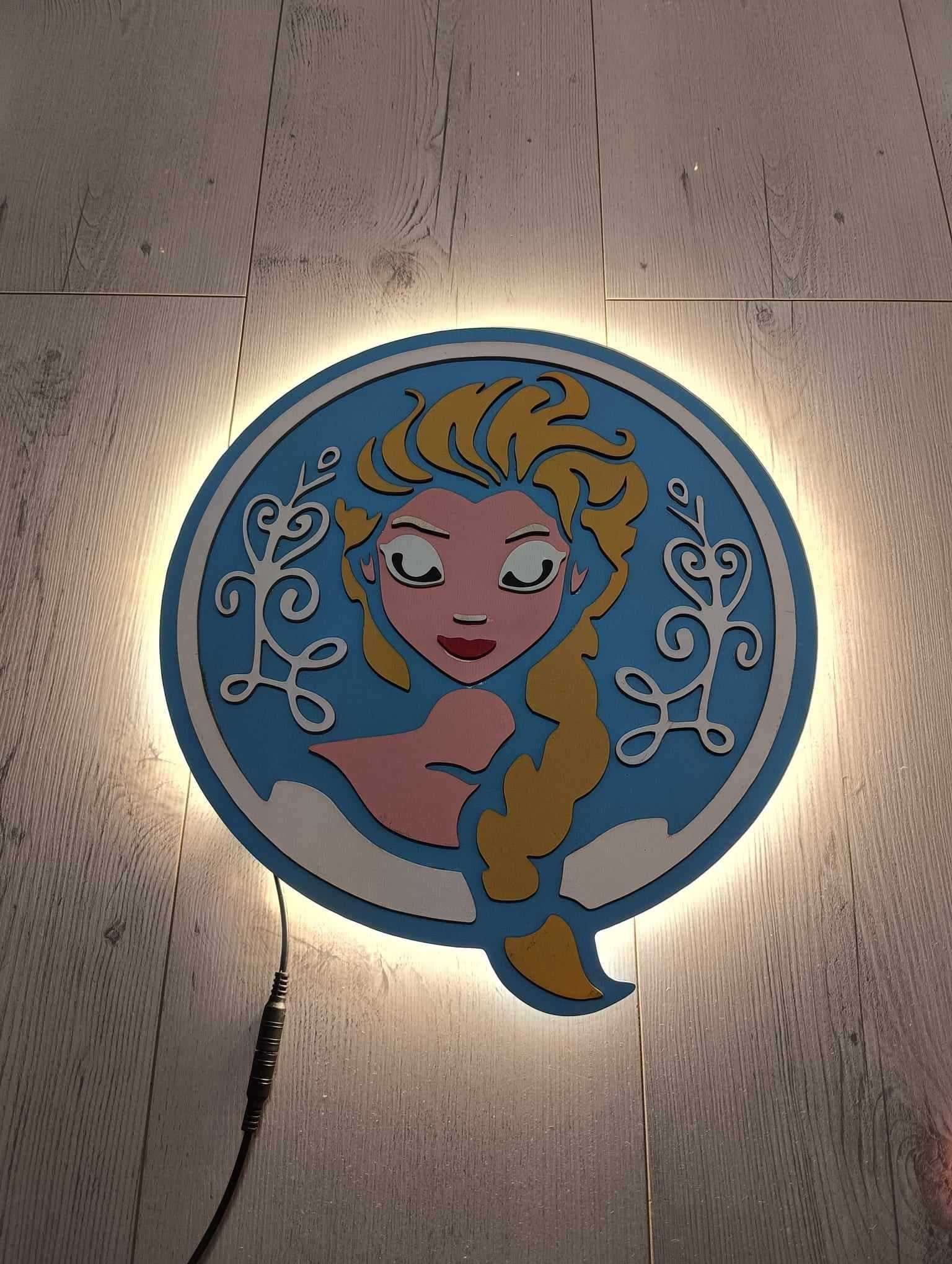 Lampka nocna ''ELSA '' LED drewniana
