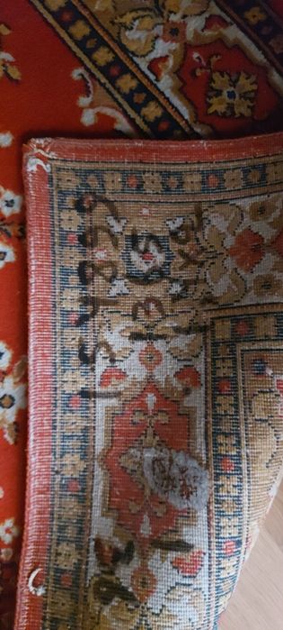 Шерстяной ковер (шерстяний килим)