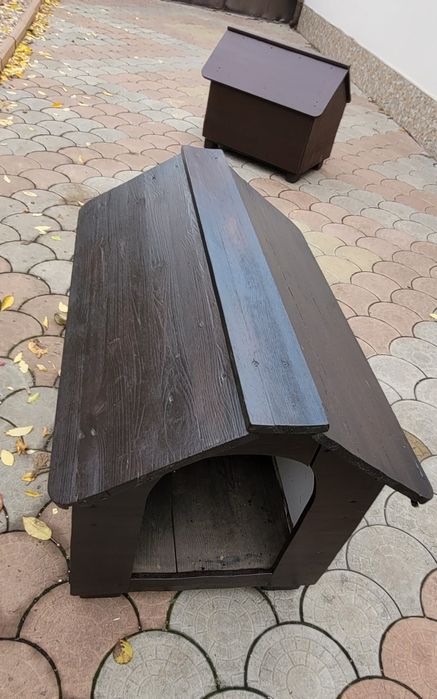 Будка для собак деревянная