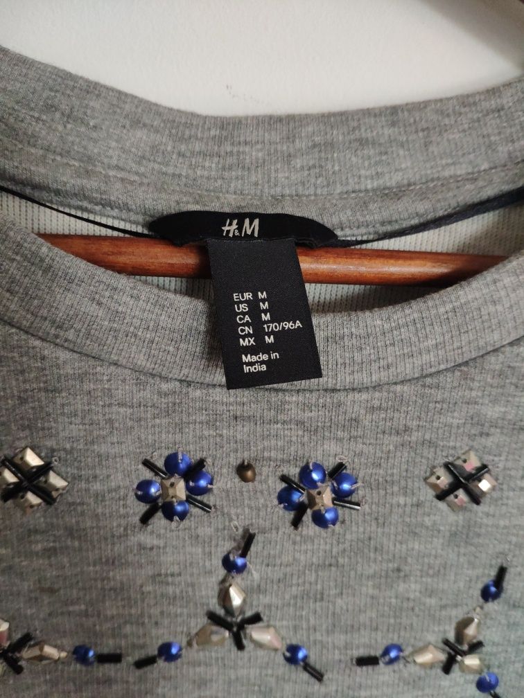 Dresowa bluzka z cekinowymi ozdobami H&M. Rozm.M/L. Bawełna &Wiskoza