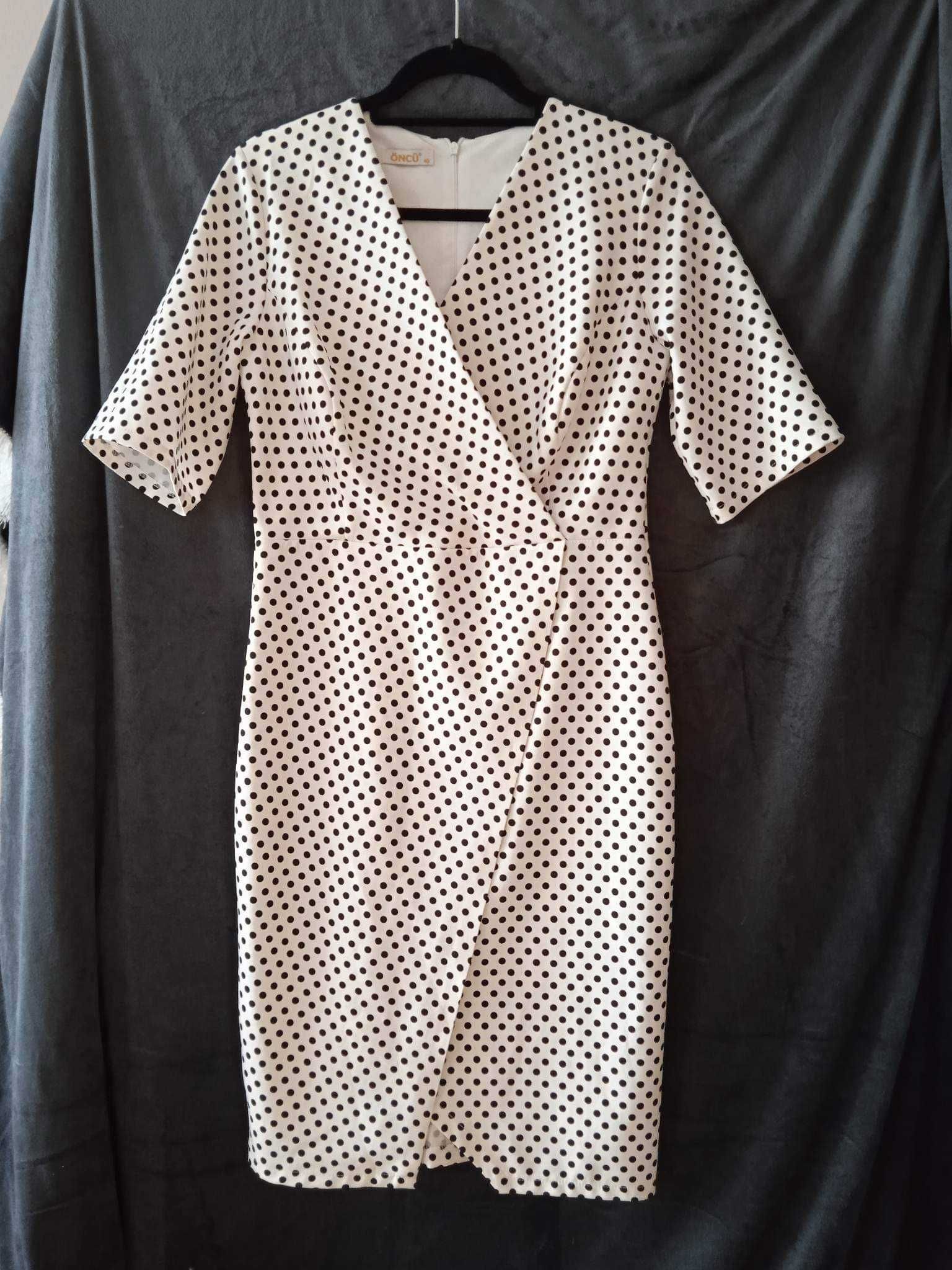 Elegancka Sukienka w kropki