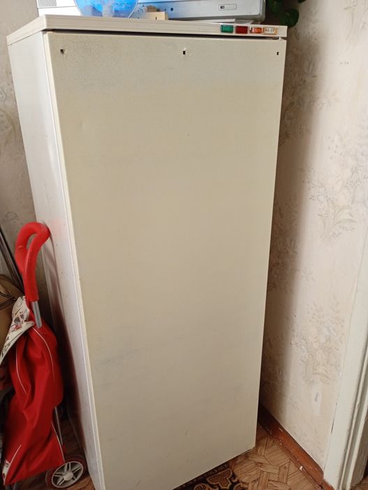 ПРОДАМ морозильную камеру