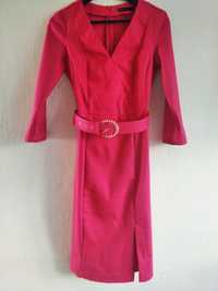 Różowa ołówkowa sukienka Mohito