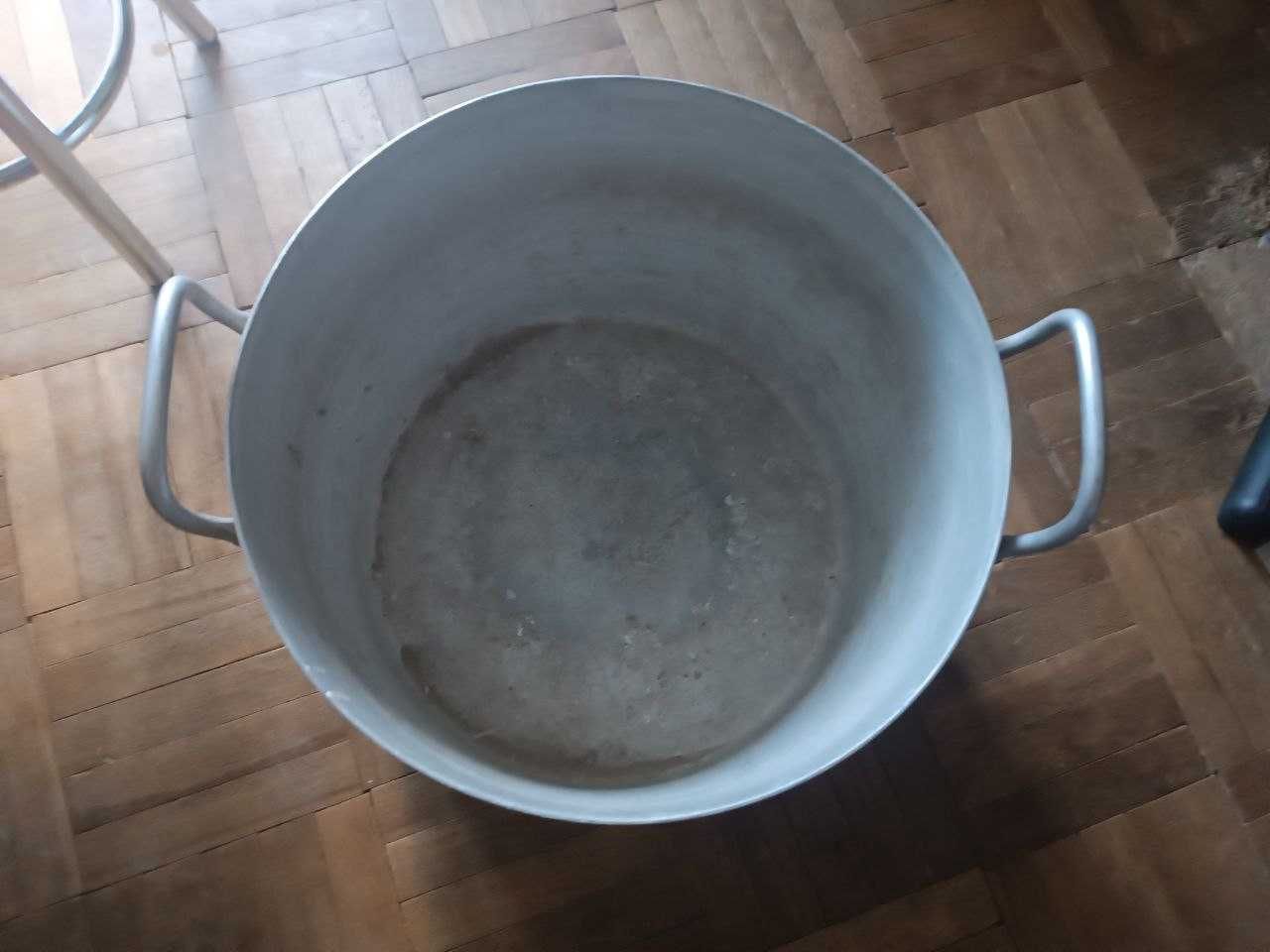 Продам кастрюлю алюмінієву 40 л. виробництва СРСР (б/в)
