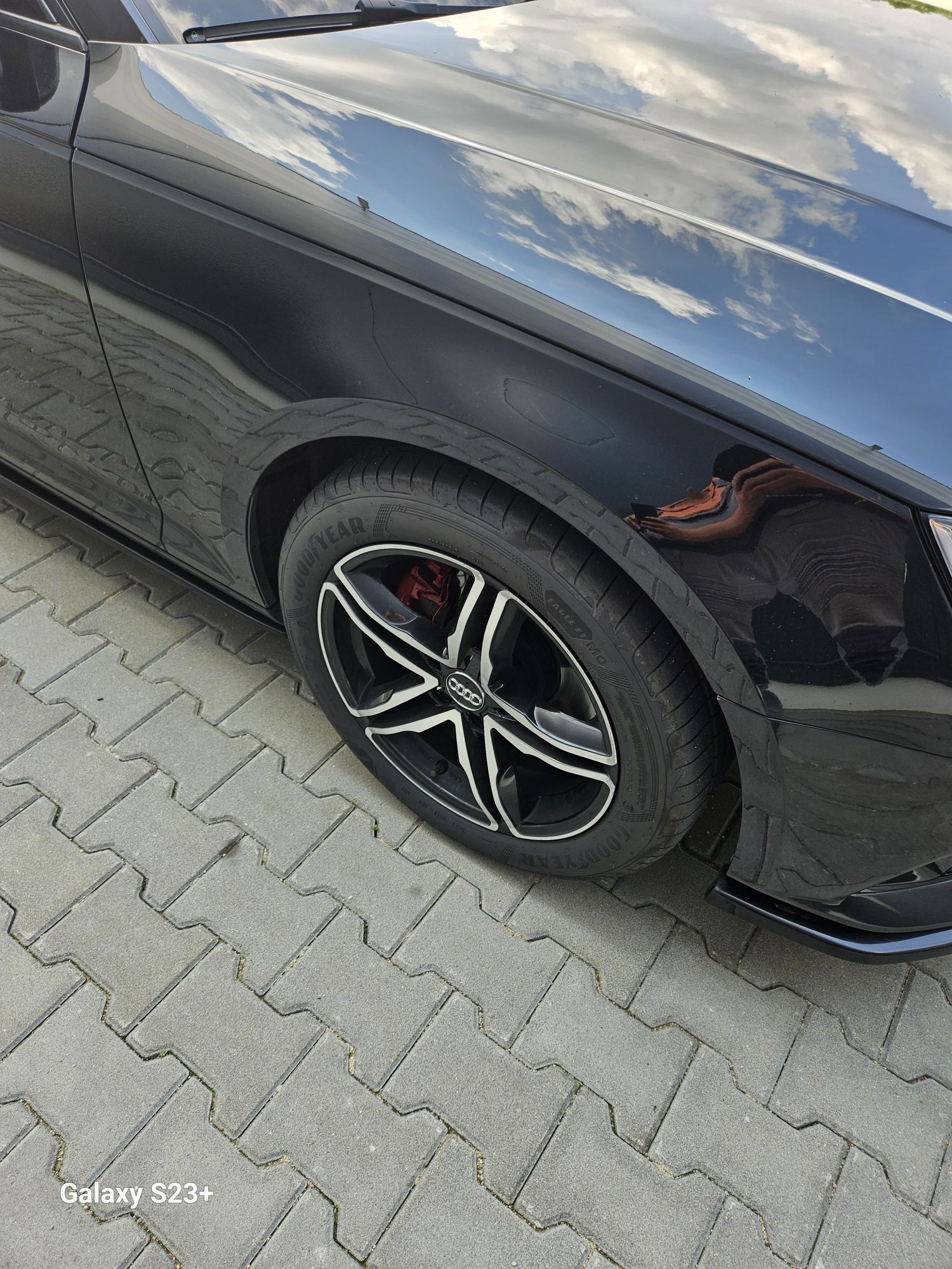 Audi a4 b9 2016 avant. Matrix