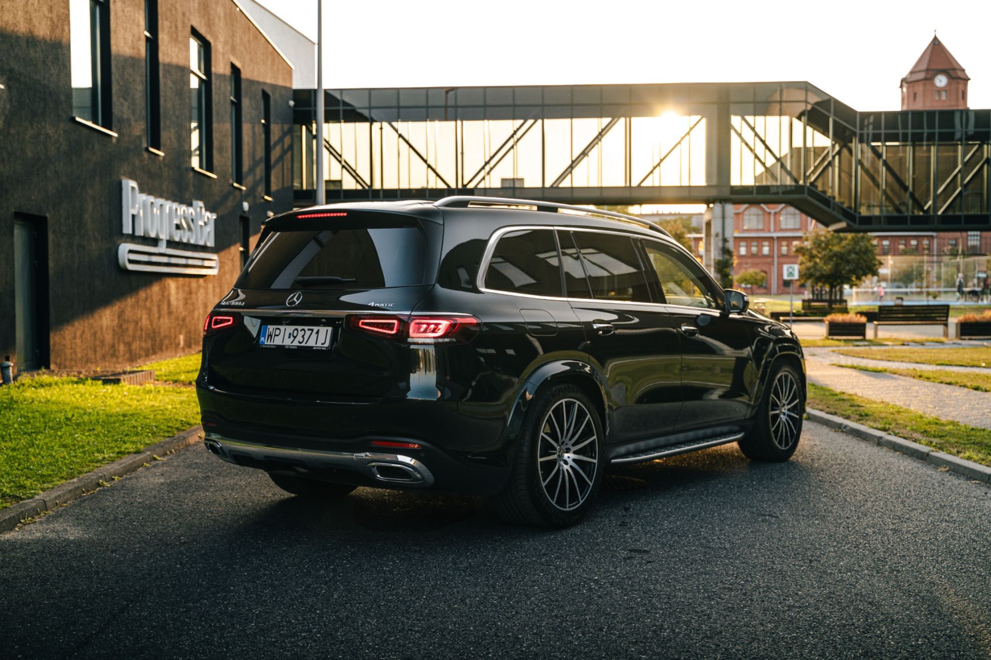 Wynajem Mercedes GLS 400d 4MATIC bez kaucji wypożyczalnia samochodów