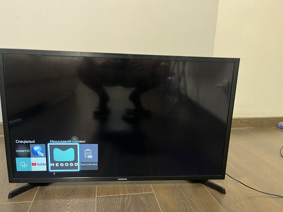 SAMSUNG LED-телевизор 32 Модель: UE32J5200AK