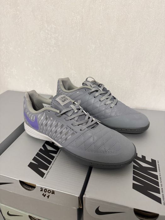 Футзалки Nike Lunar Gato