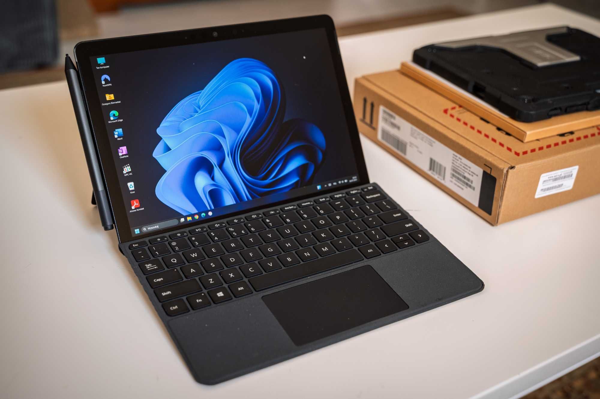 Microsoft Surface Go 3 LTE | i3 / 8GB / 256GB SSD